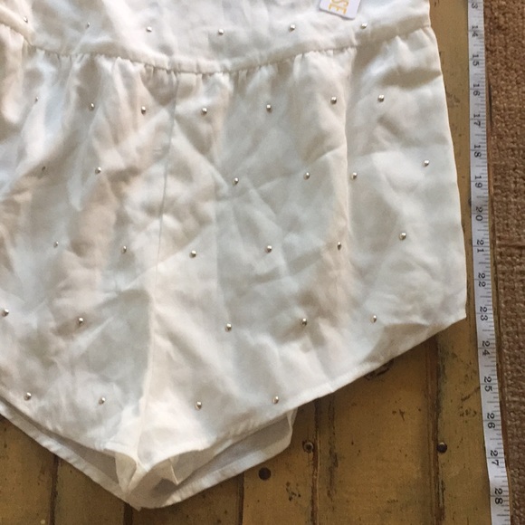 NWT AMUSE SOCIETY REVOLVE JUMPSUIT ROMPER IVORY GOLD EMBE ROMPER M - Picture 12 of 16